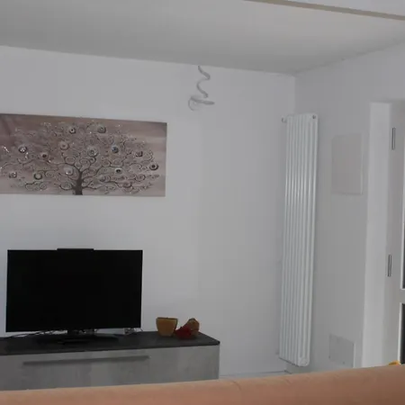 Tavanis House *